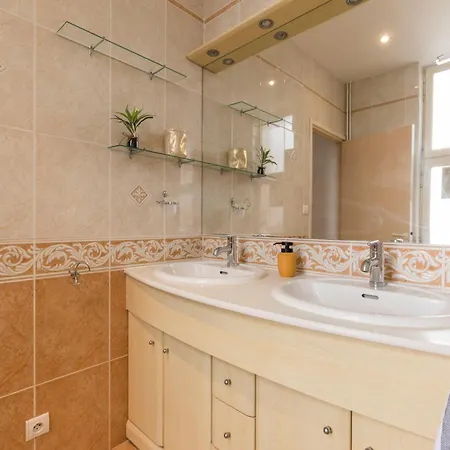 L'atypique Au Centre Des Arcades Elégant Spacieux Montauban